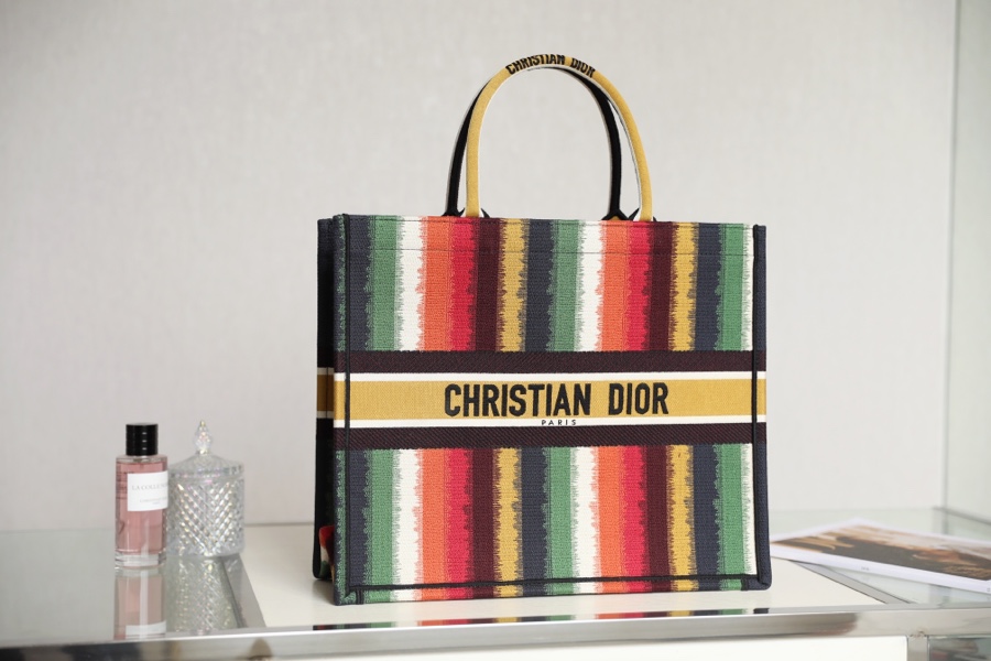 Dior book tote