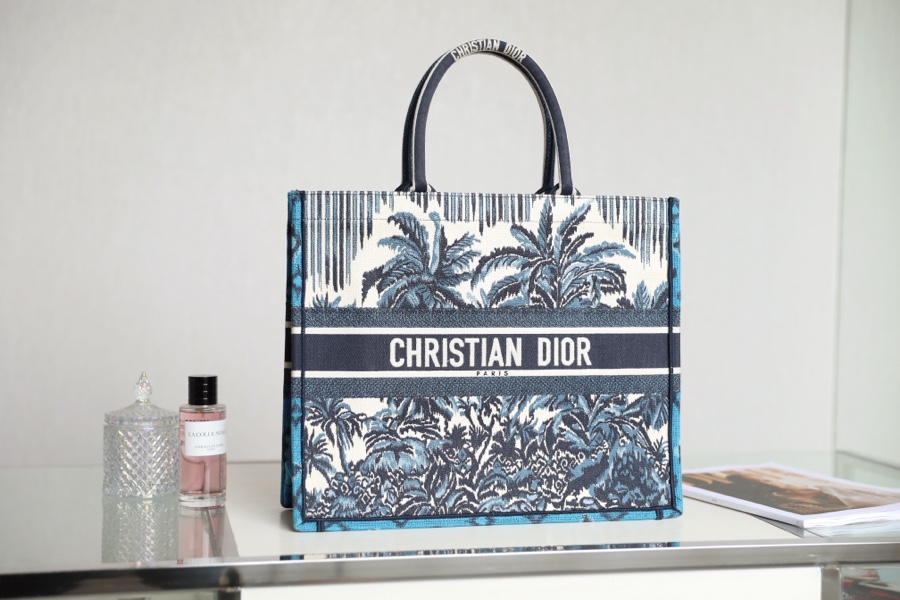 Dior Palms