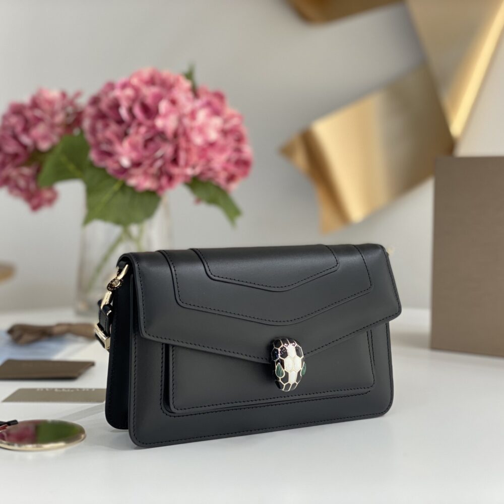 B's new EAST-WEST2022 summer bag collection!