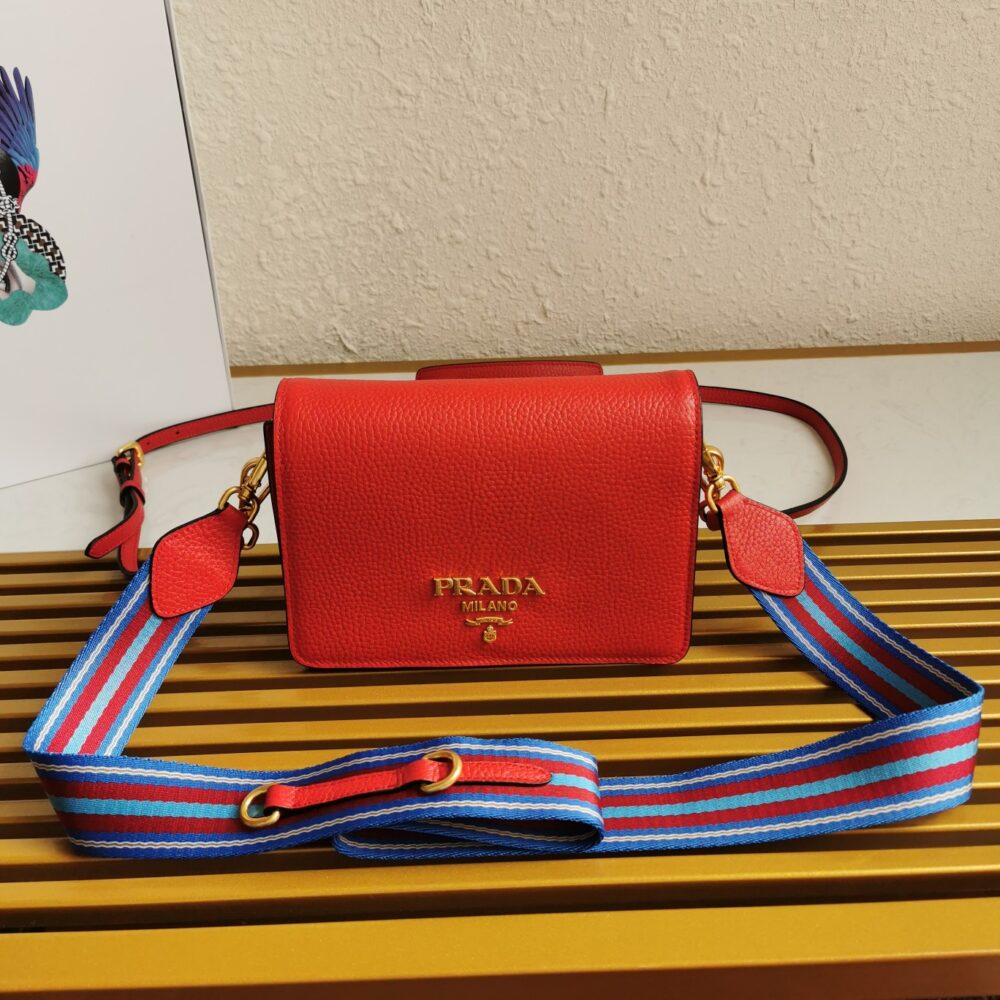 PRADA P 's 🌹 counter bestseller 🔥