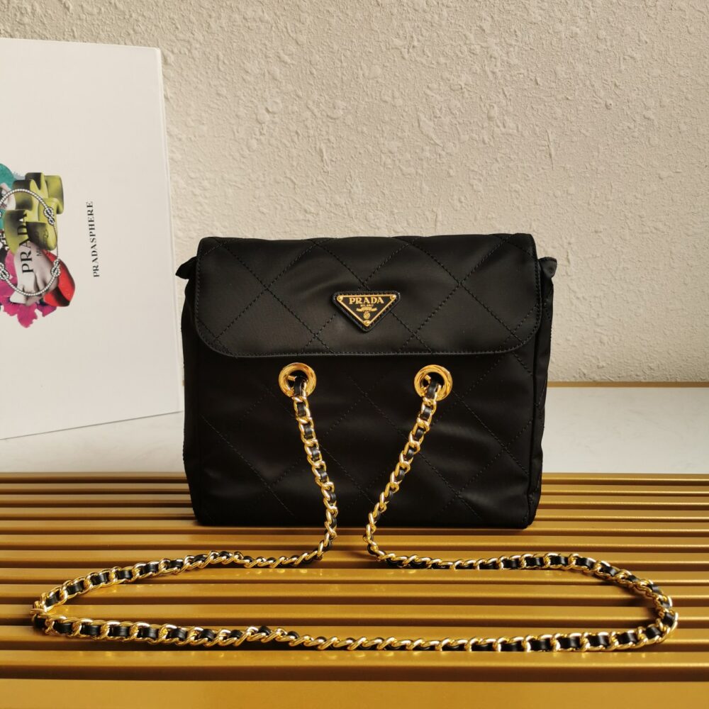 PRADA 🎉1BD620🎉🎉