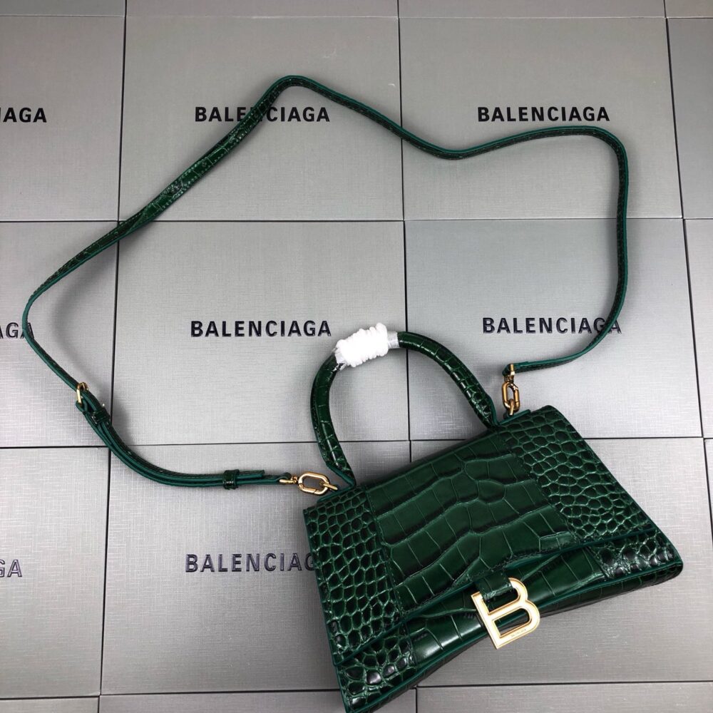 Balenciaga Here comes the hourglass bag you've asked so many times!