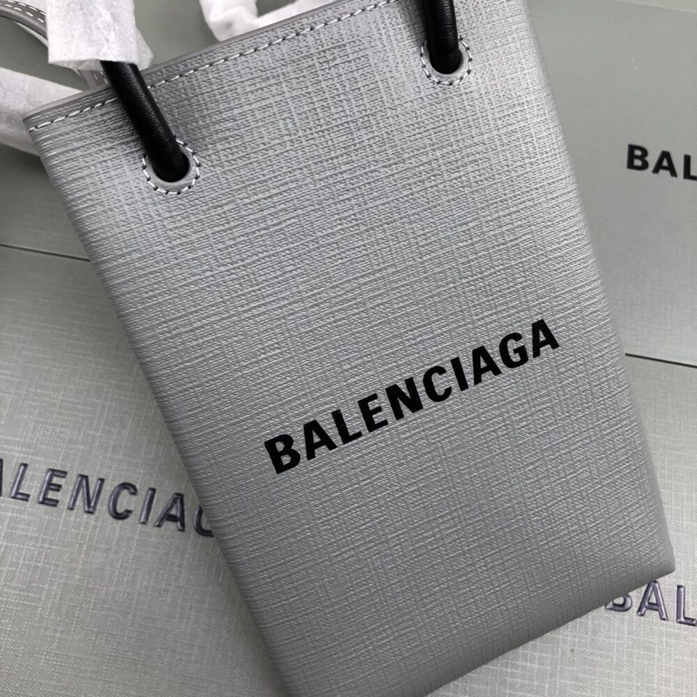 Balenciaga New member of the cowhide shopping bag family - mobile phone bag 👓