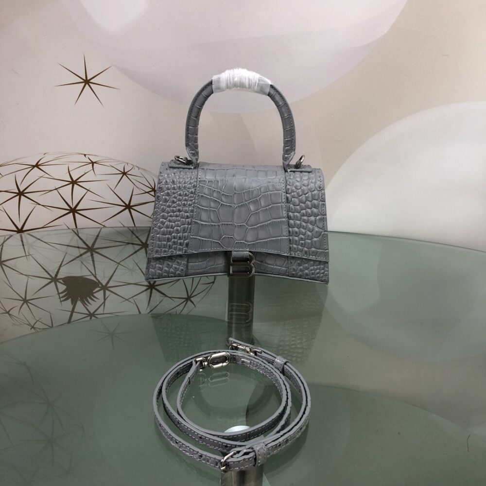 Balenciaga In stock 🐊🌌