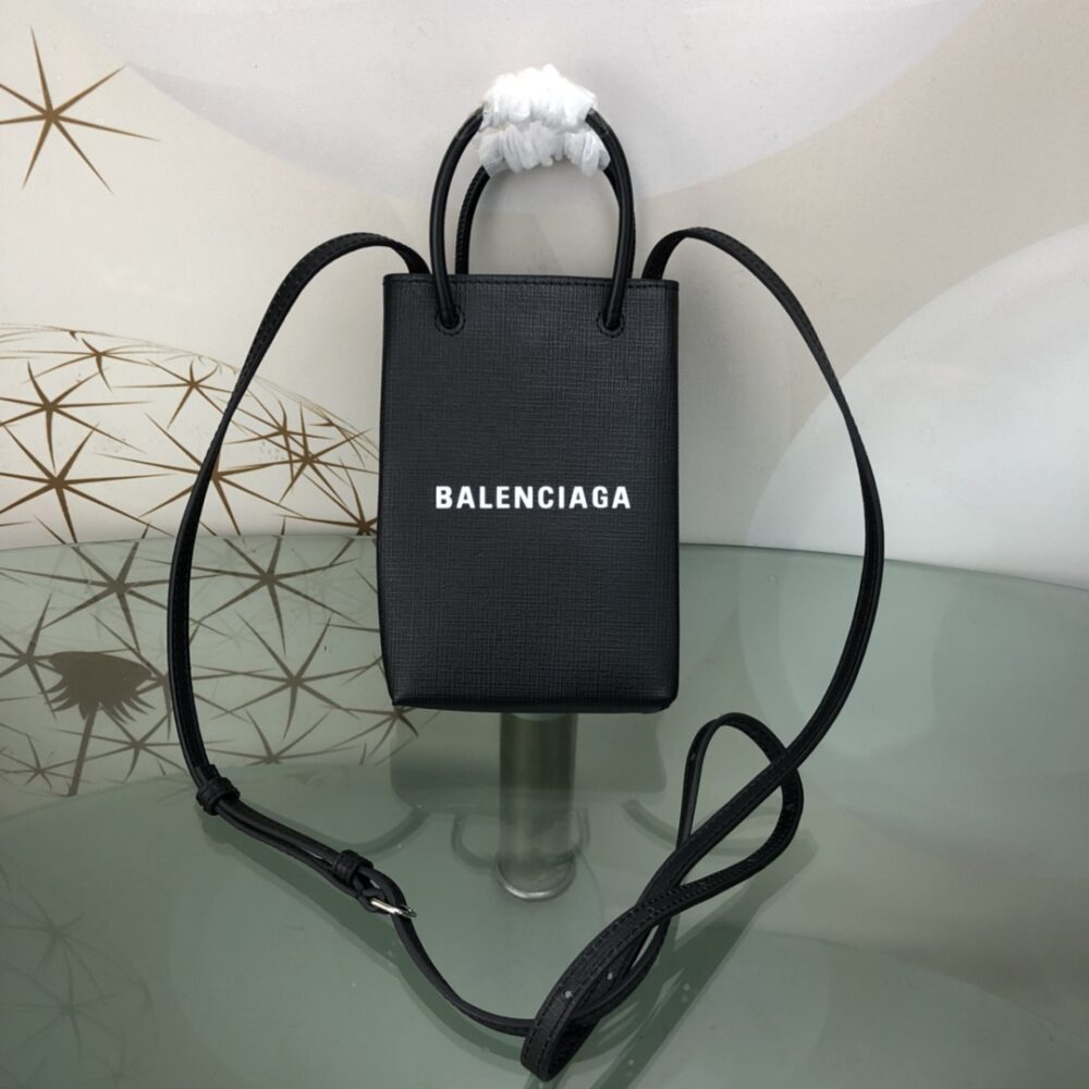 Balenciaga New member of the cowhide shopping bag family